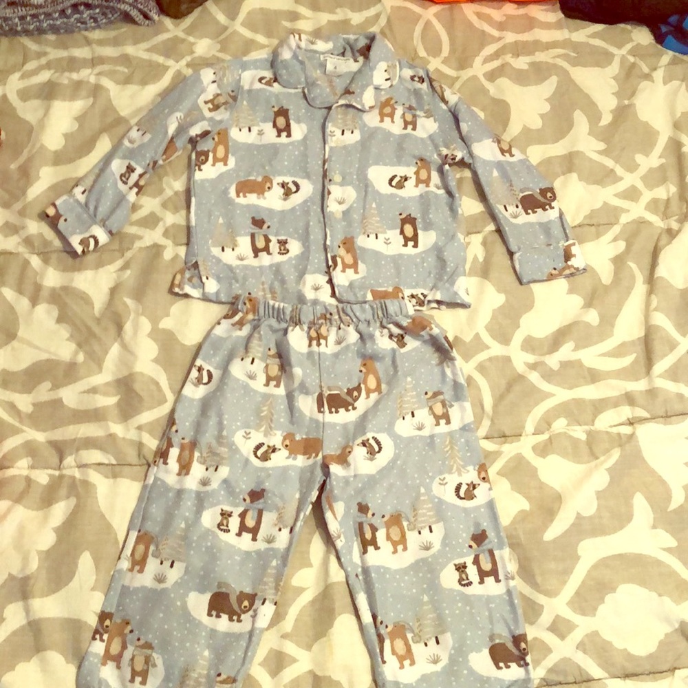 Pajamas - size 4 unisex - Pottery Barn Kids
